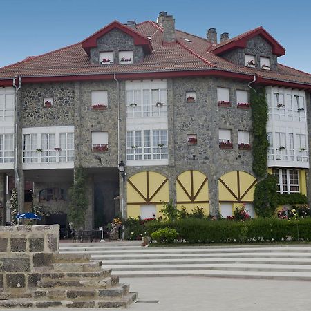 Riaño Hotel Presa מראה חיצוני תמונה