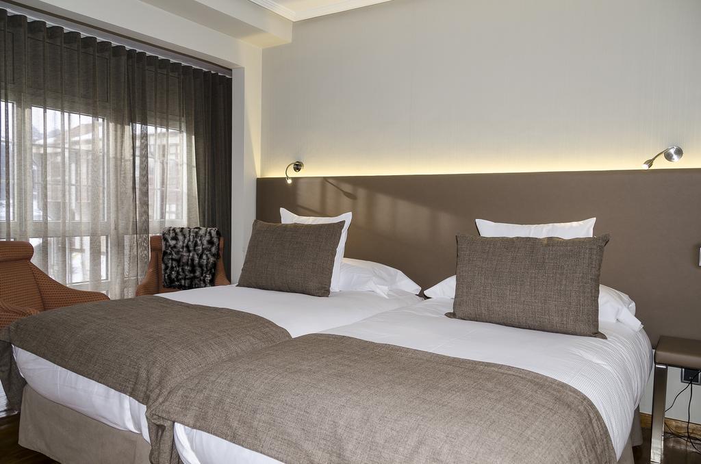 Riaño Hotel Presa חדר תמונה