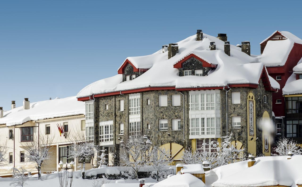 Riaño Hotel Presa מראה חיצוני תמונה